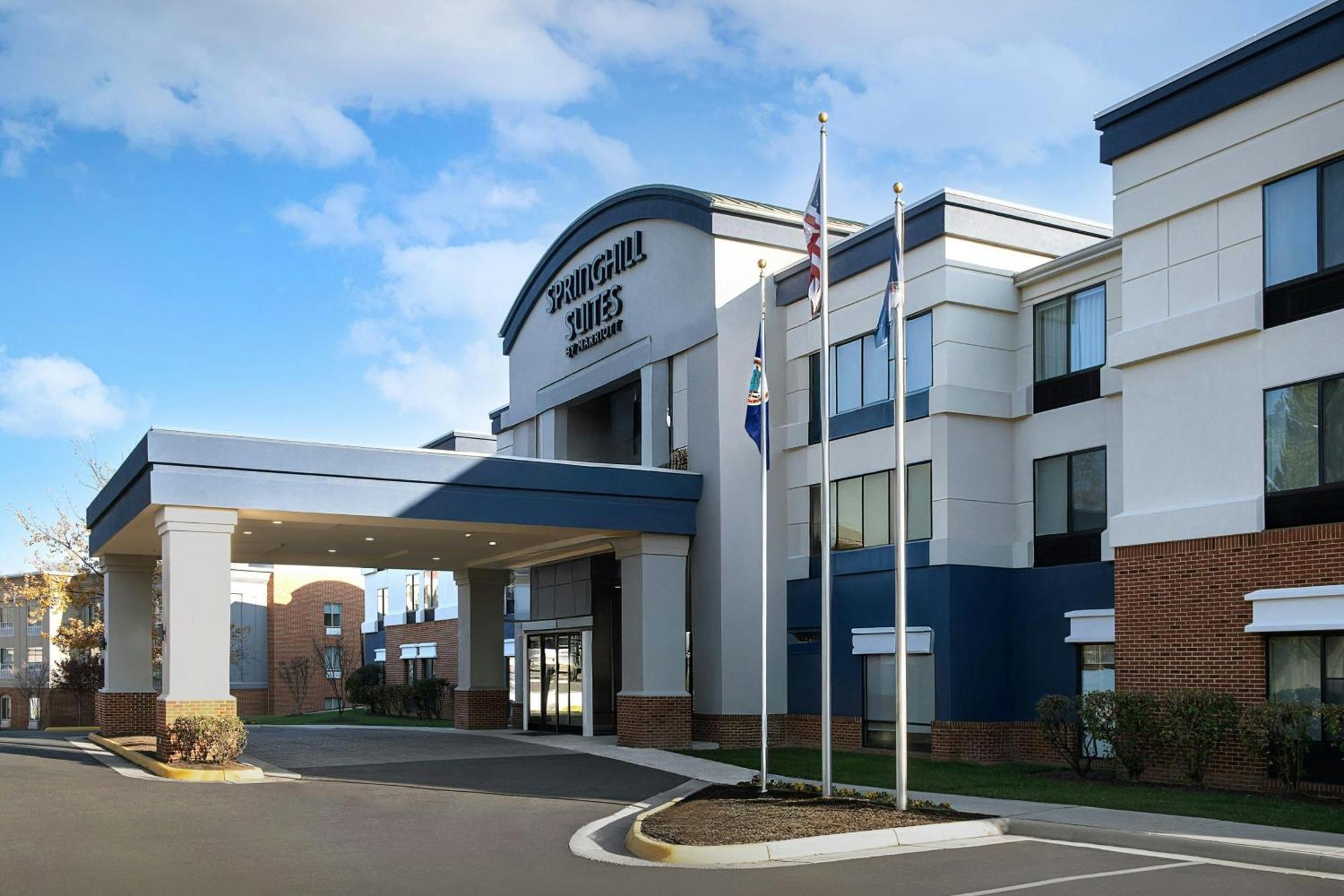Springhill Suites Alexandria Exterior photo